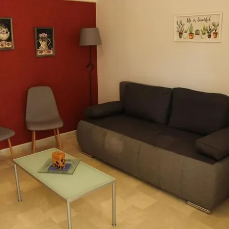 Perea Stella's House Apartment *